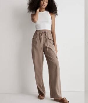 Madewell Straight Cargo Pants in Softdrape Light Umber Tan Sz S Casual Travel